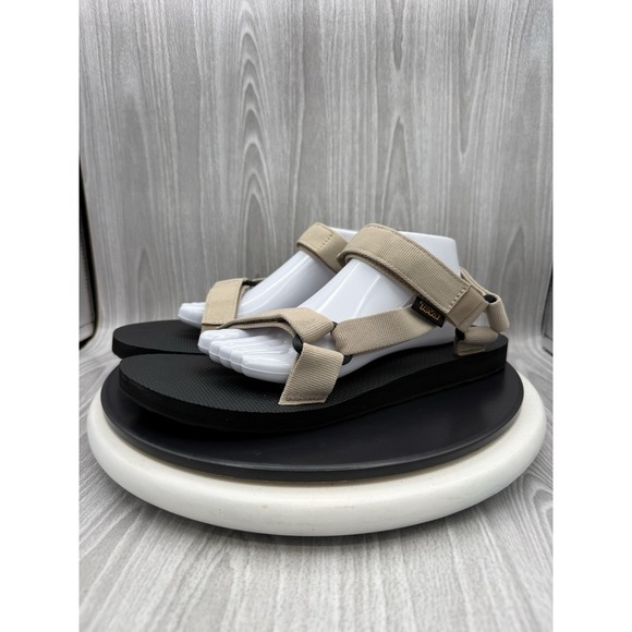 Disney Christmas 2025 Lil Rin Rin Plush Badge Red New